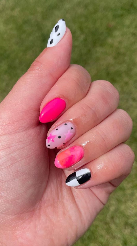 Celebrate Summer With These Cute Nail Art Designs : Cute Black & Pink Nails