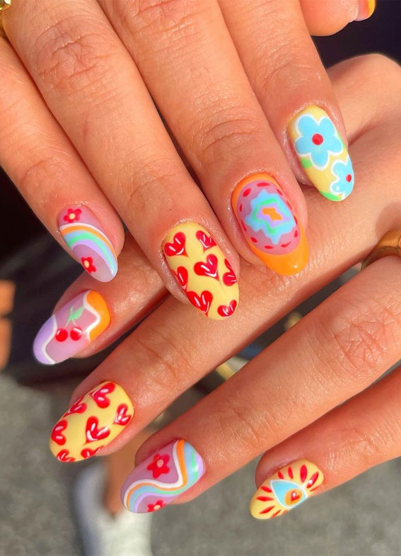 Celebrate Summer With These Cute Nail Art Designs : Funky Art Nails
