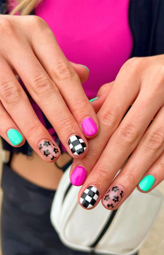 Celebrate Summer With These Cute Nail Art Designs : Black Checker & Flower + Colourful Short Nails