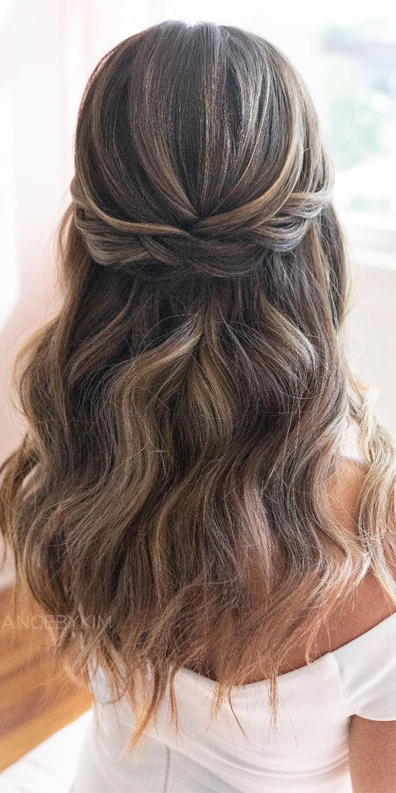 27 Effortlessly Beautiful Hairstyles for a Bohemian Wedding : Simple Twisted Half Up