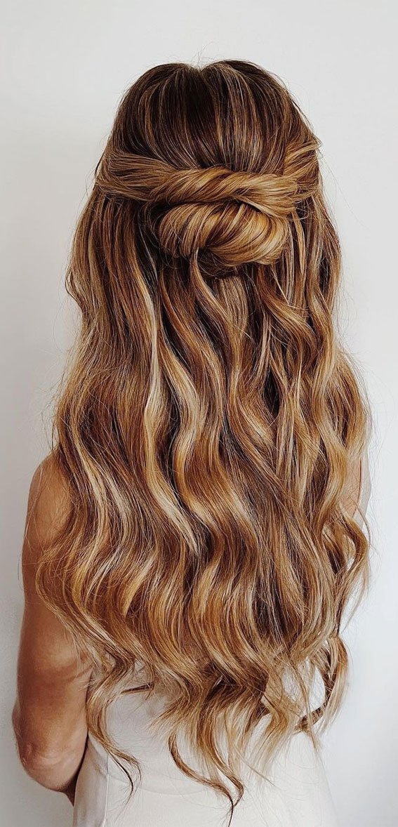 27 Effortlessly Beautiful Hairstyles for a Bohemian Wedding : Twisted ...