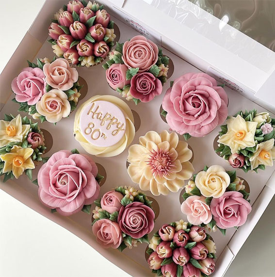 40 Irresistible Cupcake Ideas : Shades of Pink Cupcakes