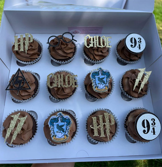 40 Irresistible Cupcake Ideas : Harry Potter Chocolate Cupcakes