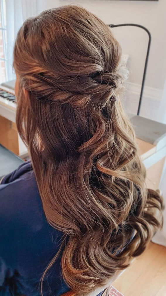Half-Up, Half-Down Wedding Hairstyles that’re Chic and Versatile : Layered of Twist Half Up