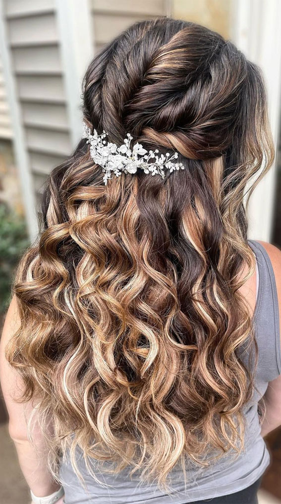 Half-Up, Half-Down Wedding Hairstyles that’re Chic and Versatile : Textured crown and tousled curls