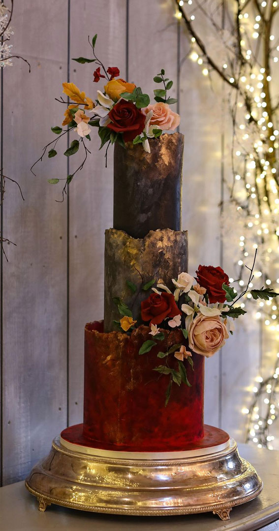 50 Artistic Masterpiece Wedding Cakes : Red & Black Autumnal Wedding Cake
