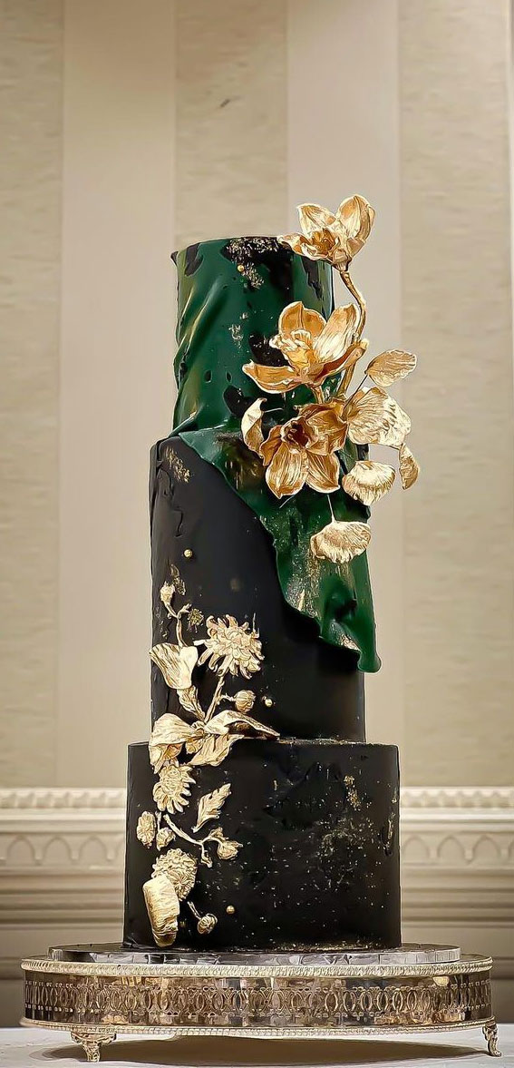 50 Artistic Masterpiece Wedding Cakes : Black, Gold & Green Wedding Cake