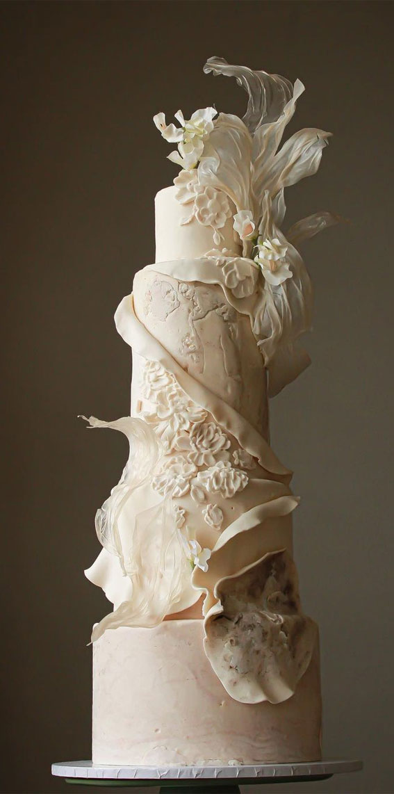 50 Artistic Masterpiece Wedding Cakes : Neutral Artistic Cake