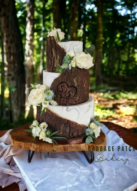 Woodland-inspired Wedding Cake Ideas : Wood Effect Three Tiers with White Roses