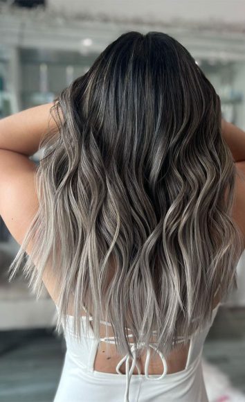 42 Breathtaking Balayage Hair Ideas : Ombre Smokey Platinum Blonde