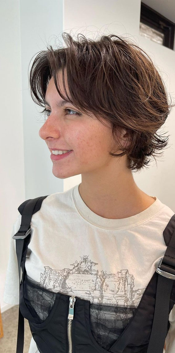 Bixie haircut, Short layered haircuts for women, face-framing layers medium hair