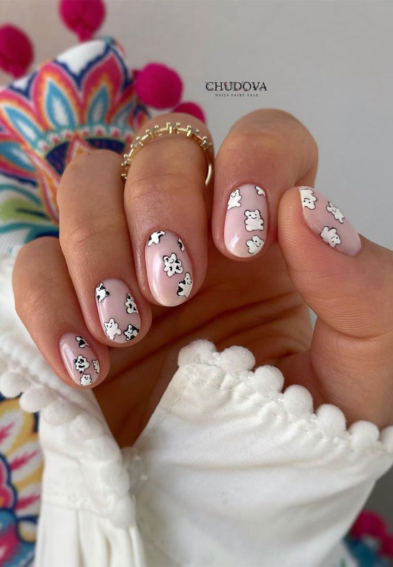 Chic Short Nail Art Designs for Maximum Style : Teddy Nails