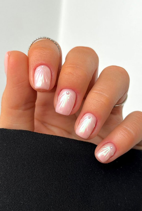 Chic Short Nail Art Designs for Maximum Style : Shell Inspired Nails