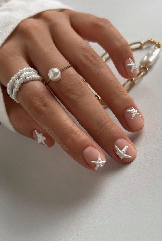 Chic Short Nail Art Designs for Maximum Style : 3D Starfish Nails