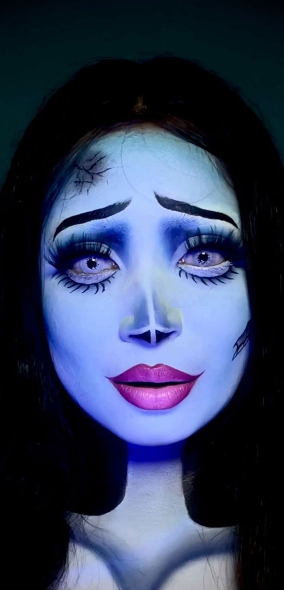 40+ Spooky Halloween Makeup Transformation Ideas : Corpse Bride with Wound on Fore Head