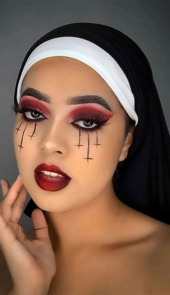 40+ Spooky Halloween Makeup Transformation Ideas : The Nun