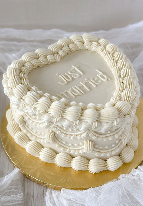 Charming Just Married Cake Ideas with Buttercream Frosting : Dot & Ruffle Buttercream Cake