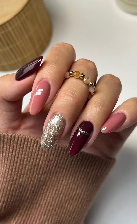 50+ Charming Fall Nail Art to Adorn Your Tips : Glitter & Shades of Berry Nails
