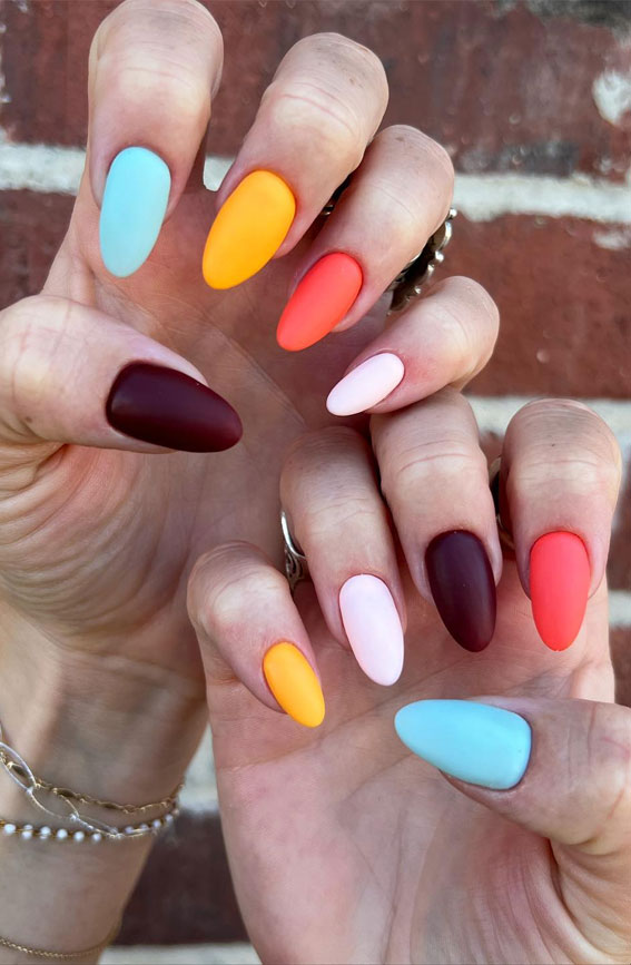 50+ Charming Fall Nail Art to Adorn Your Tips : Fall Multimani