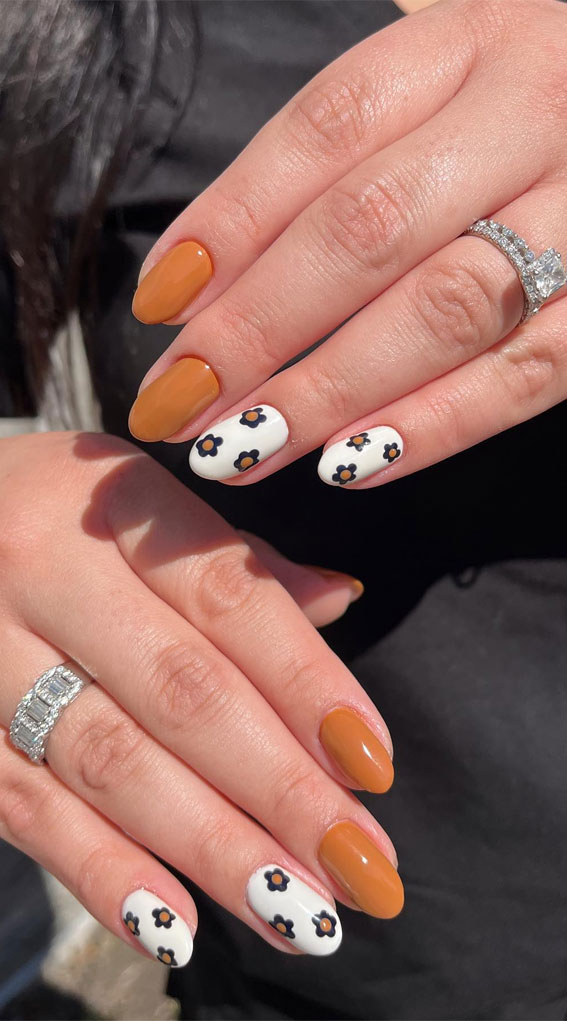 50+ Charming Fall Nail Art to Adorn Your Tips : Flower + Pumpkin Tone Nails