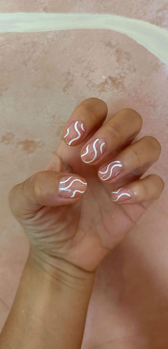 Minimalist Nail Art Ideas That Aren’t Boring : White Swirl Natural Nails