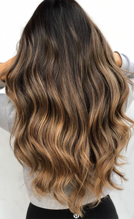 50 Sweater Weather Shades Fall Hair Colour Transformations : Caramel Chocolate Swirl