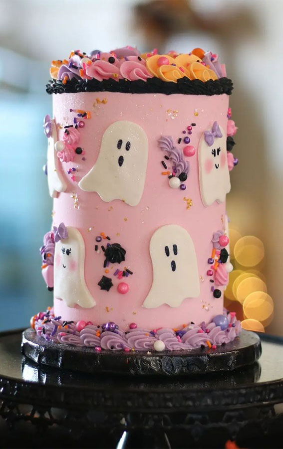 Halloween Cake Ideas for a Frighteningly Delicious Celebration : Cutie Ghostie Pink Cake