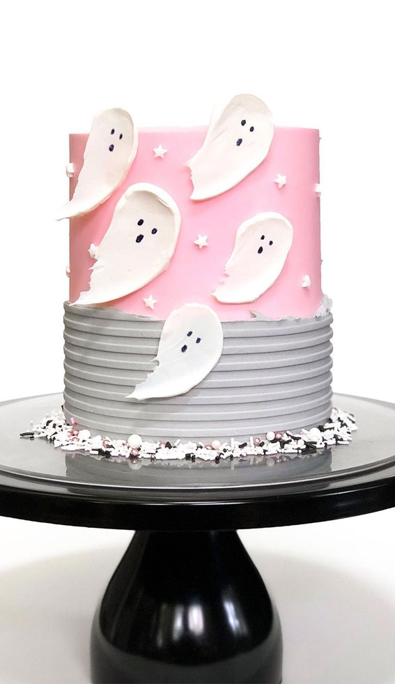 Halloween Cake Ideas for a Frighteningly Delicious Celebration : Grey & Pink Cake