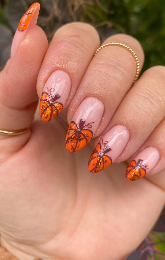 Dazzling Halloween Nails that Turn Heads : Pumpkin Tip Nails, Halloween nails, pumpkin nails, pumpkin tip nails