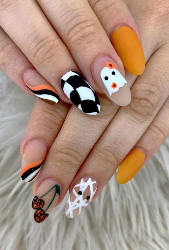 Dazzling Halloween Nails that Turn Heads : Fall & Halloween Nails