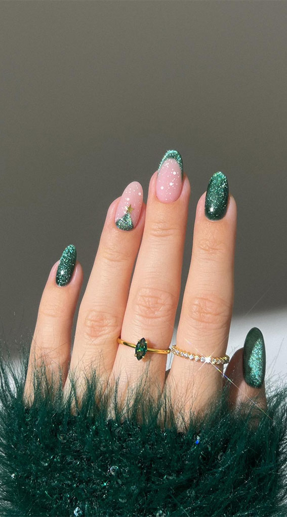 Magical Christmas Nail Art Inspirations : Dark Green Festive Nails