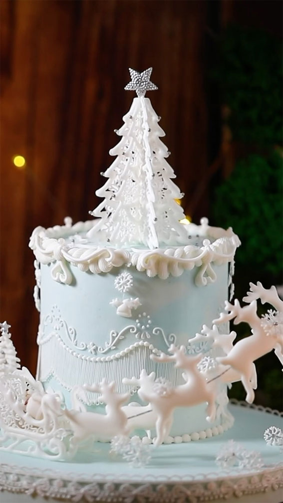 40 Frosty And Festive Christmas Cake Inspirations : Frosty Blue Cake with Santa Sleigh