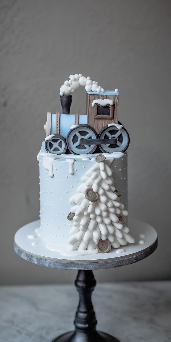 40 Frosty And Festive Christmas Cake Inspirations : Frost Blue Cake with Midnight Train
