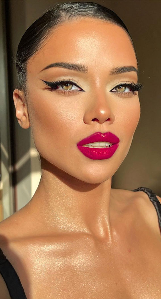 Glamour & Gleam 27 Festive Season Makeup Inspiration : Winged Eyes + Bright Pink Lips