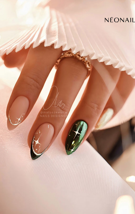 Magical Christmas Nail Art Inspirations : Double French & Green Chrome Festive Nails