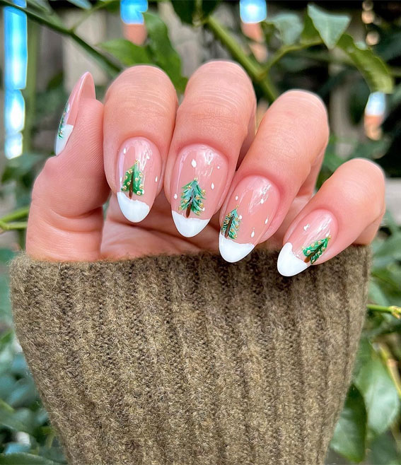 Magical Christmas Nail Art Inspirations : Snow-Inspired White Tips