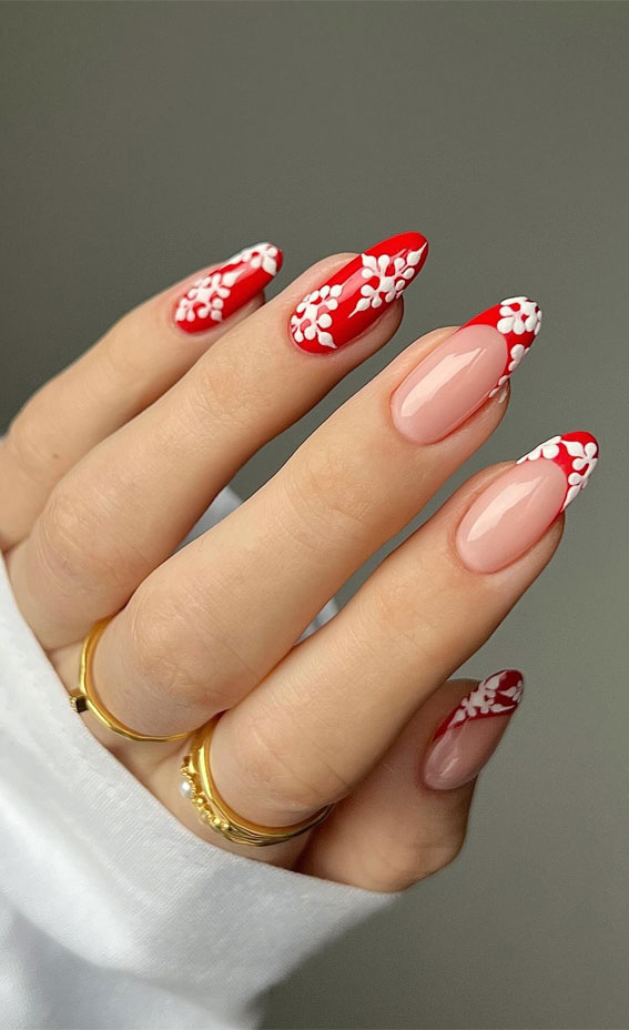 Festive Flourishes in Nail Art : Red Nails with White Snowflake