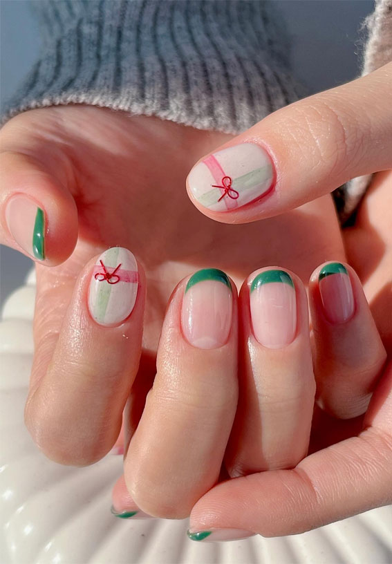 Festive Flourishes in Nail Art : Red Bow + Green French Tip Nails