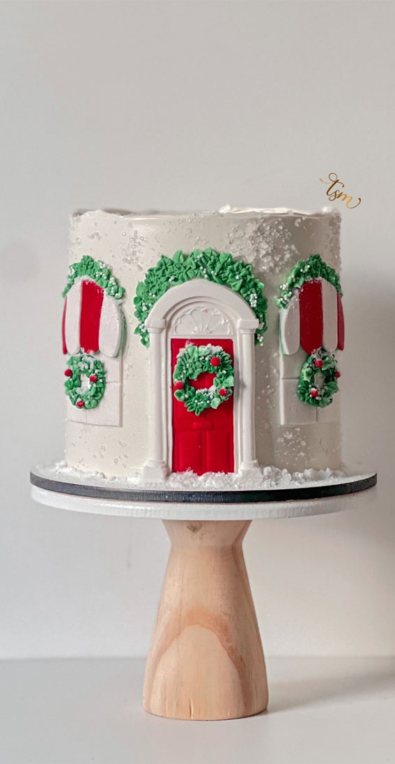 Festive Christmas Cake Delights to Sweeten Your Season : Cute Little Shop Festive Cake