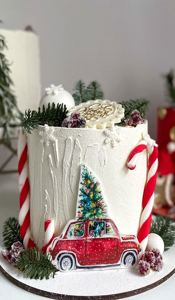 Festive Christmas Cake Delights to Sweeten Your Season : Trendy Festive White Cake