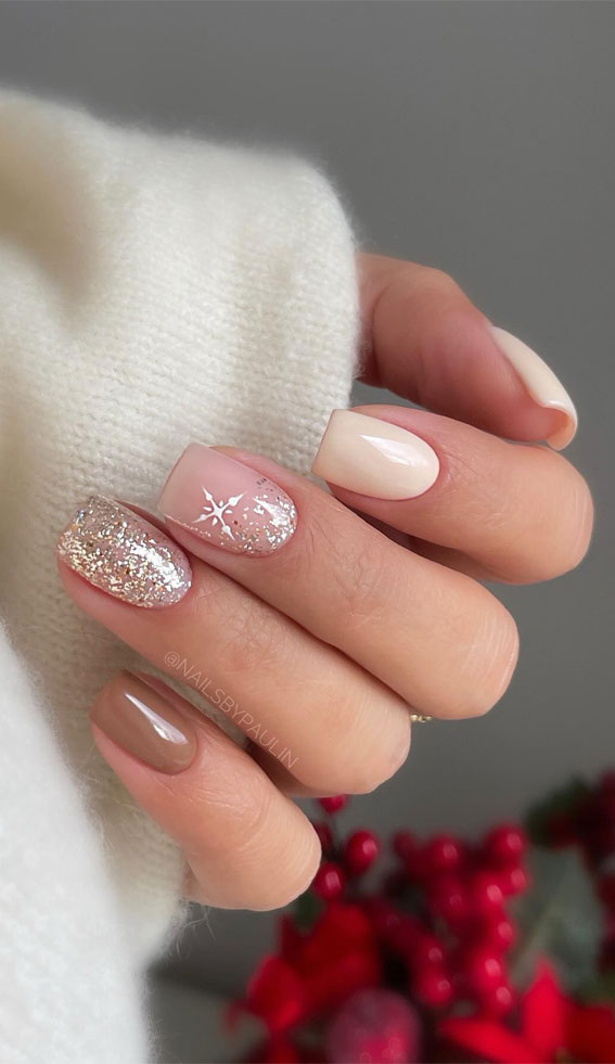 glitter nails, festive nails, new year eve nails, glitter tip nails, glitter french tip nails, festive nail art