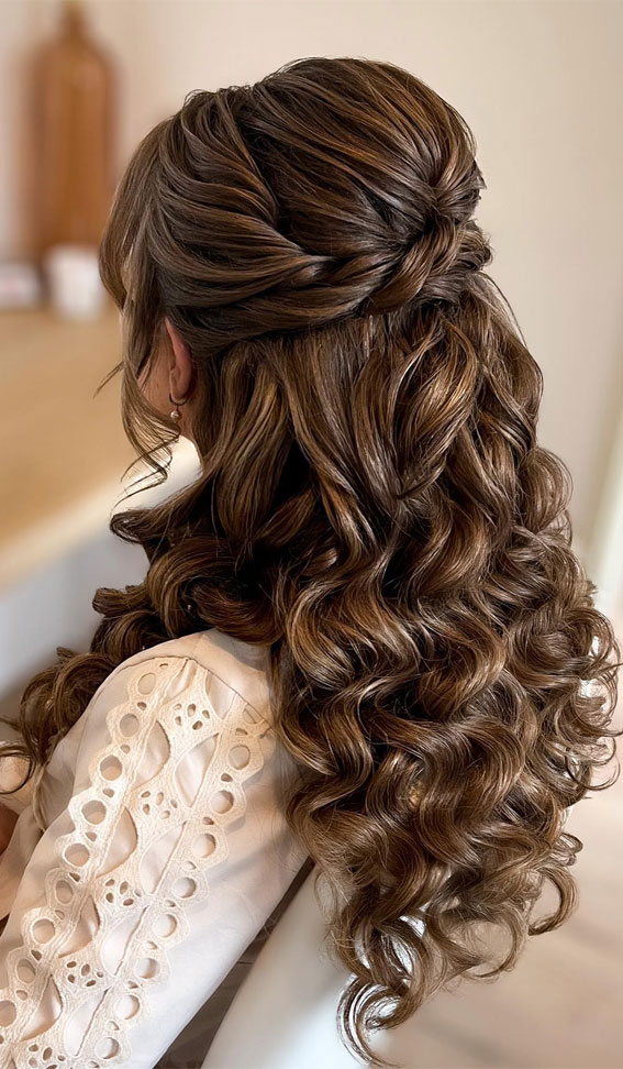 Half-Up Hairstyles That Stand the Test of Time : Timeless Elegance Half Up Half Down