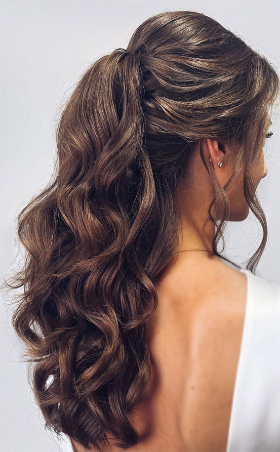 Half-Up Hairstyles That Stand the Test of Time : The Half-Up Ponytail with a Twisted Twist