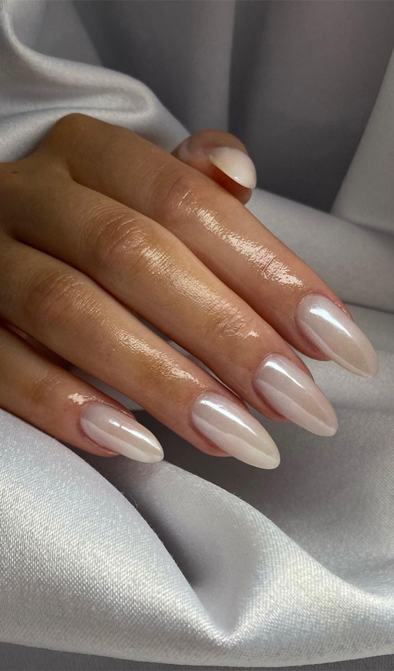 Simple Nail Ideas That’re Perfect for January : Chrome Pearl Almond Nails