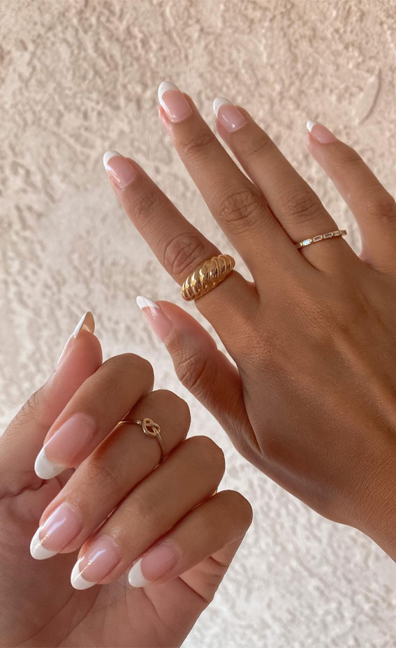 Simple Nail Ideas That’re Perfect For January : Simple Classic French Tip Nails