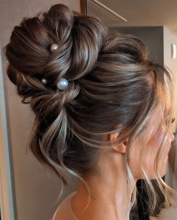 Elevate Your Look with Chic Hairstyling Ideas : Textured & Twisted Up + Pearl