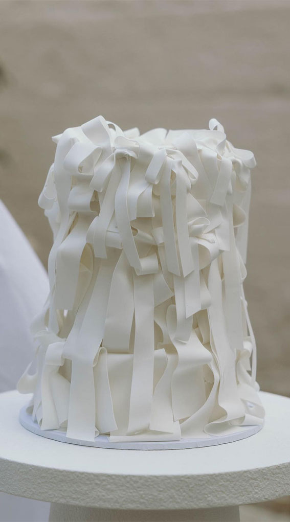 Elegant Bliss Wedding Cake Ideas : Bow-Inspired Aesthetic Wedding Cake