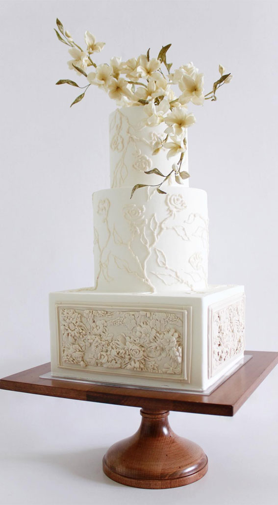 Elegant Bliss Wedding Cake Ideas : Delicate Florals in Three-Tier Wedding Cake