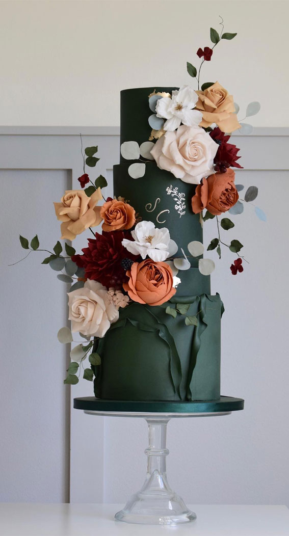 Elegant Bliss Wedding Cake Ideas : Autumn Elegance in Emerald Wedding Cake