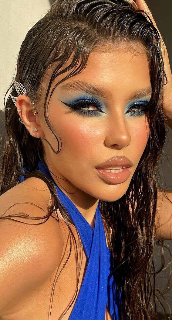 30 Dazzling Makeup Looks for Every Occasion : Oceanic Allure